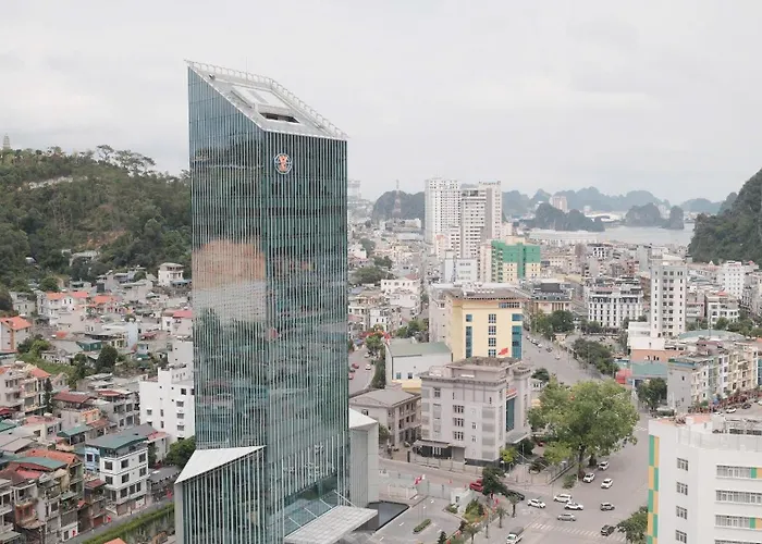 Sapphire S2 - 1 Phong Ngu * Ha Long